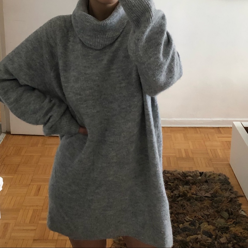 H&M knit Turtlenecks Sweater Dress